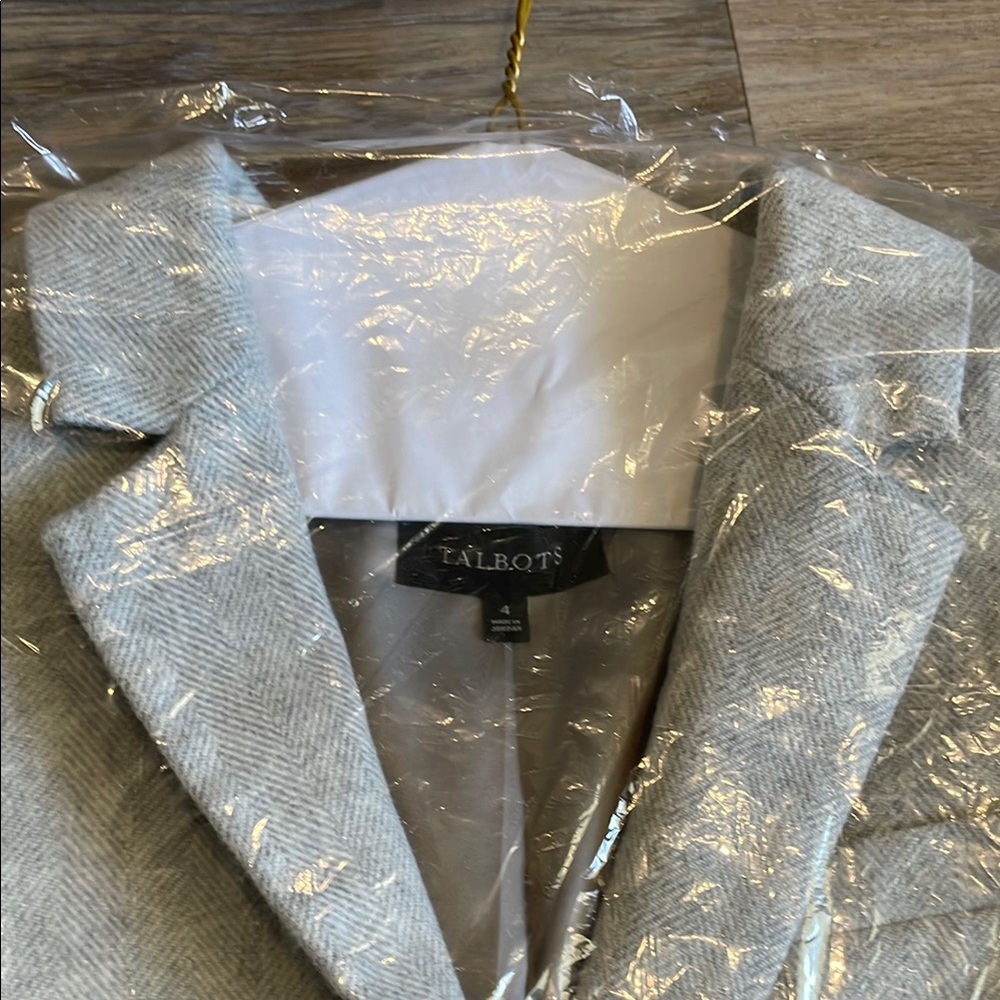 Talbots Gray Sport Coat with Elegant Design
